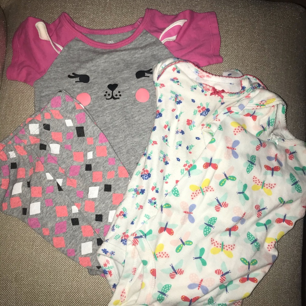 Okie Dokie outfit & Carter Onesies - Picture 5 of 5